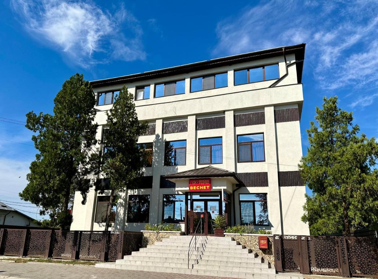 Escape Pensiune Bechet Exterior foto